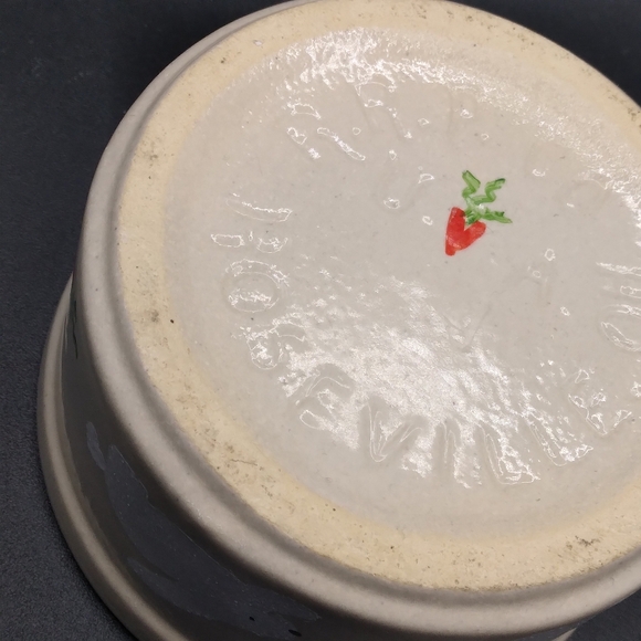 Robinson Ransbottom Handpainted Rabbits Stoneware Small Crock 2 Inch Spring - Picture 10 of 12